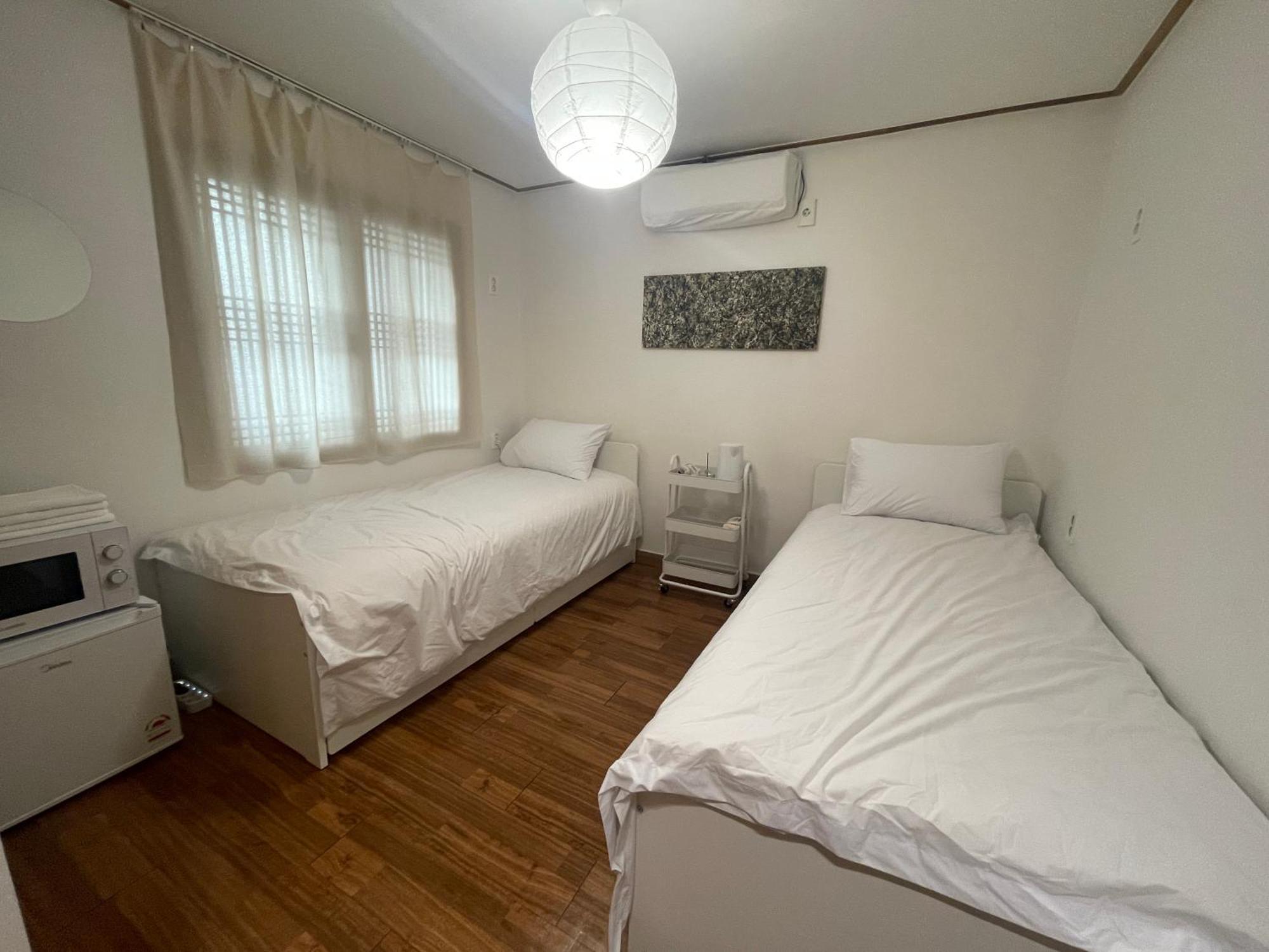 Hostel Jl In Chung-Jeong Сеул Экстерьер фото