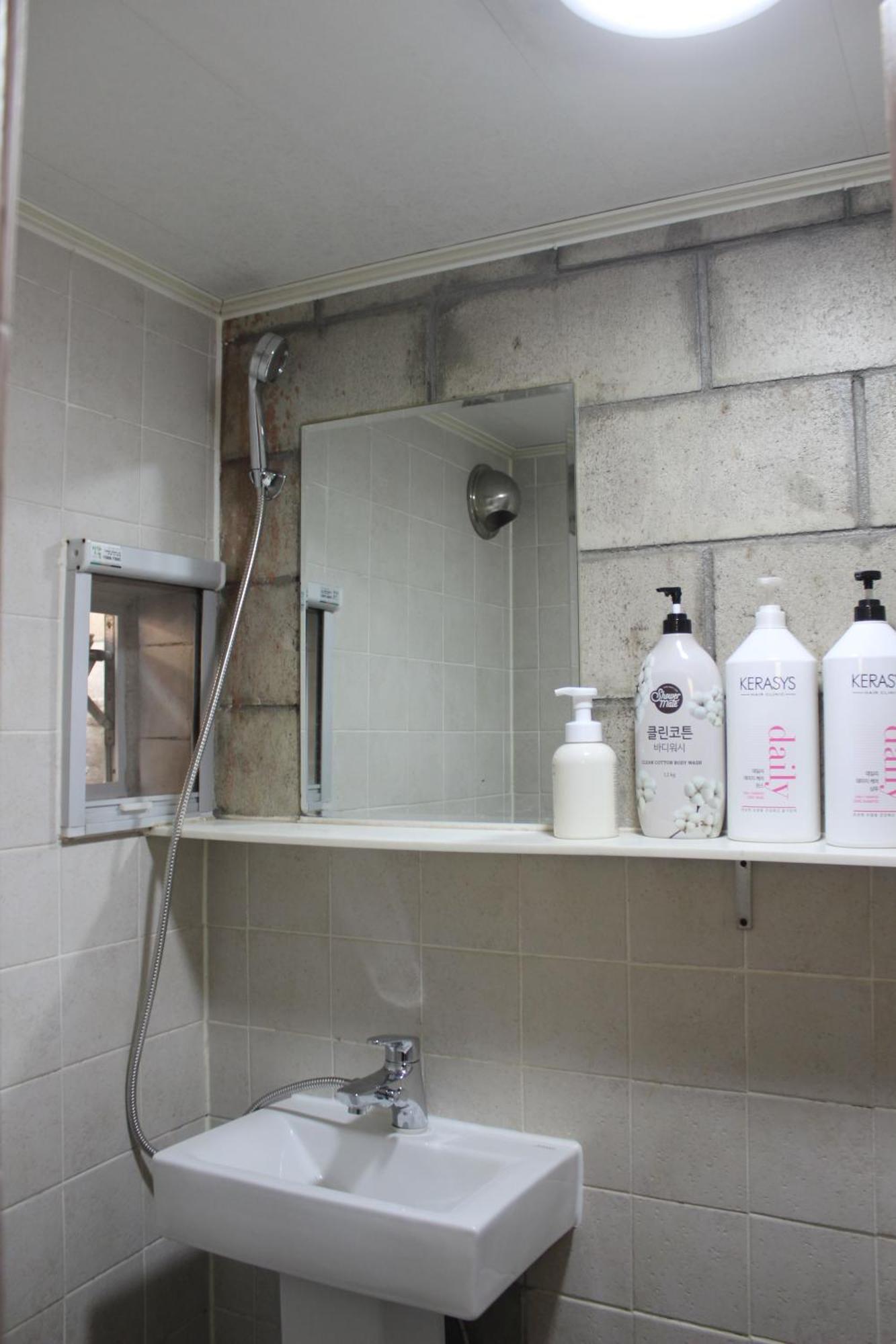 Hostel Jl In Chung-Jeong Сеул Экстерьер фото